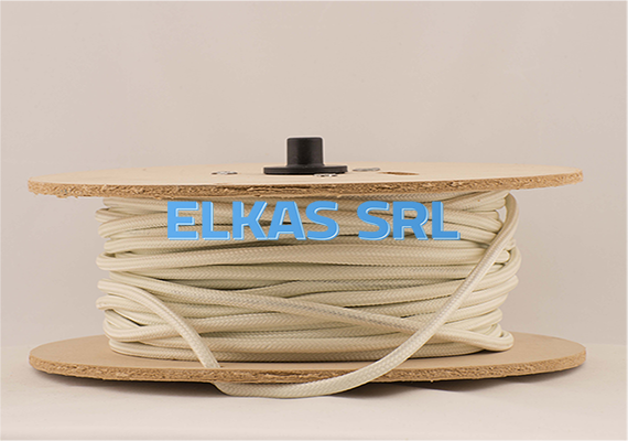 Nossos cabos são certificados. Eles também têm um processo de colagem que os impede de serem desintegrados em sua armadura